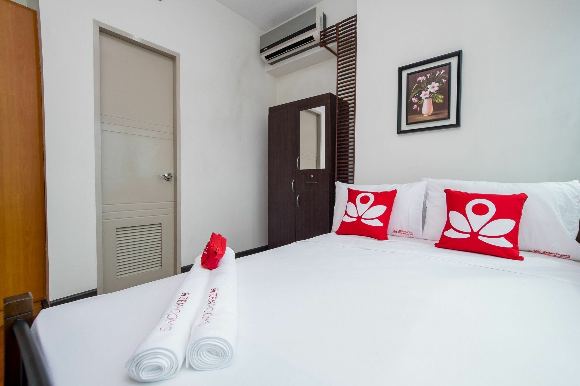 Zen Home Forbeswood Parklane Bgc Taguig Buitenkant foto