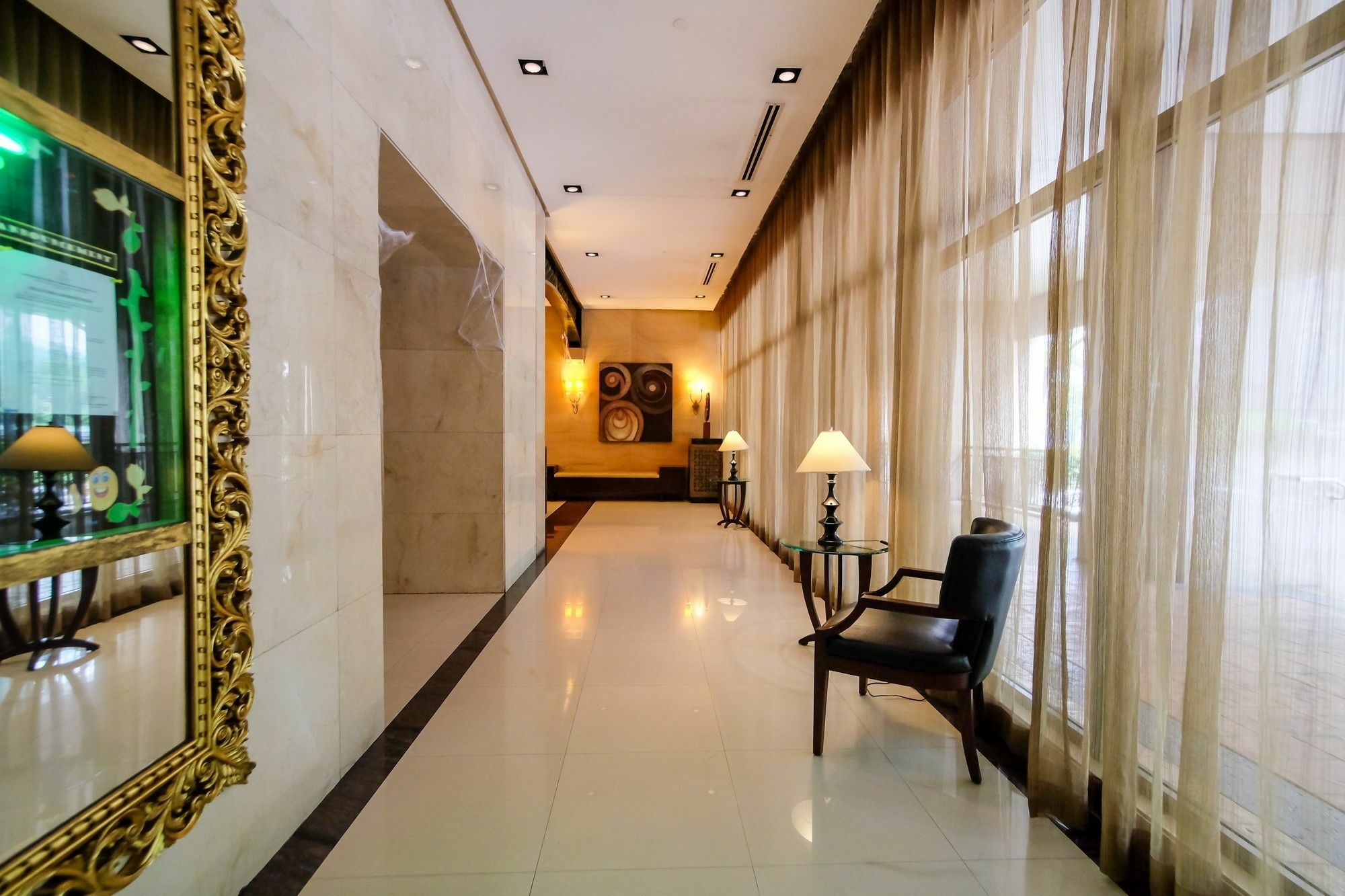Zen Home Forbeswood Parklane Bgc Taguig Buitenkant foto